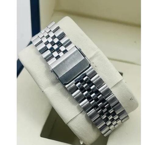 Analog watch